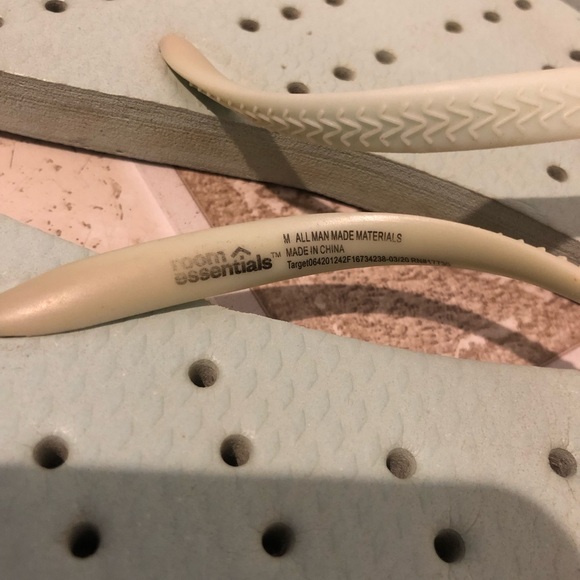 Flip flops - Picture 3 of 9